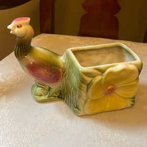 Vintage Hull Pottery USA 1961 pheasant planter with yellow flowers, EUC